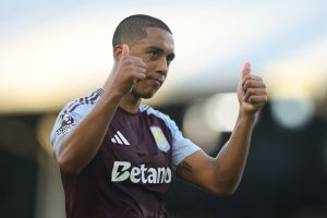 02h00 ngày 23/10, sân Villa Park, Aston Villa – Bologna: Cuộc sống mới của Tielemans  - Ảnh 1.