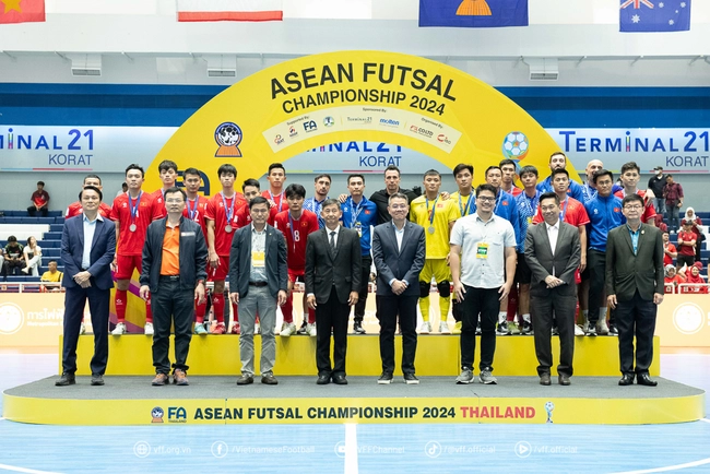 Futsal Việt Nam đứng dậy từ vấp ngã trước Indonesia  - Ảnh 3.