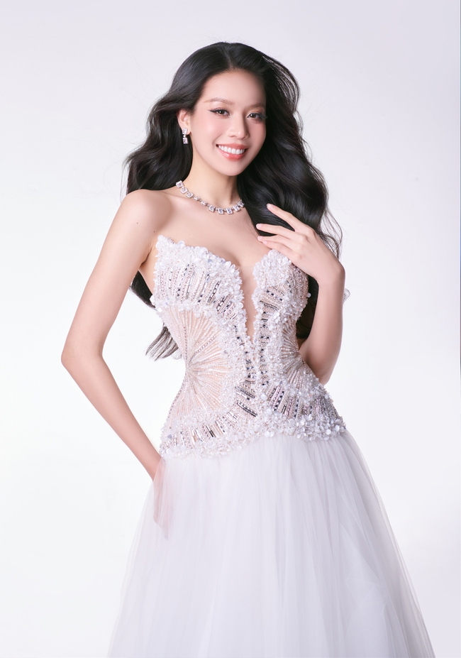 Công bố trang phục đêm chung kết Miss International của Hoa hậu Thanh Thuỷ - Ảnh 1.