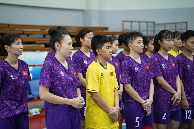 Đội tuyển futsal nữ Việt Nam sẵn sàng mục tiêu vô địch Đông Nam Á 2024 - Ảnh 2.