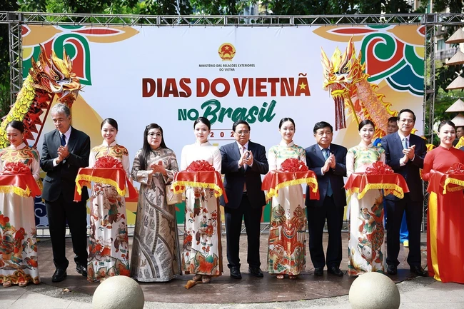 Thủ tướng Phạm Minh Chính dự Chương trình "Ngày Việt Nam tại Brazil" - Ảnh 1.