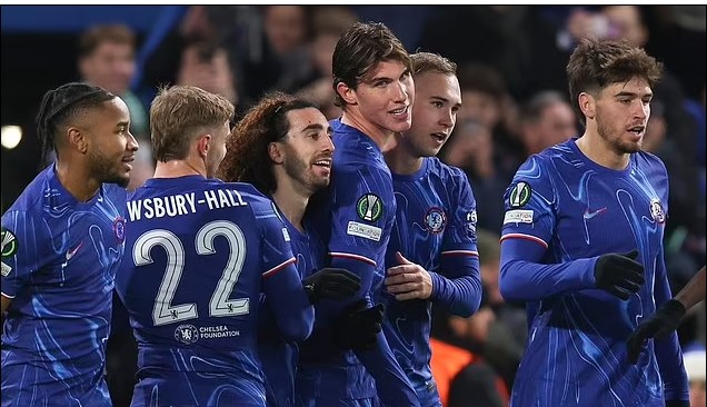 Sao trẻ 18 tuổi lập hat-trick chỉ sau 45 phút, Chelsea tiếp tục toàn thắng ở cúp châu Âu - Ảnh 1.