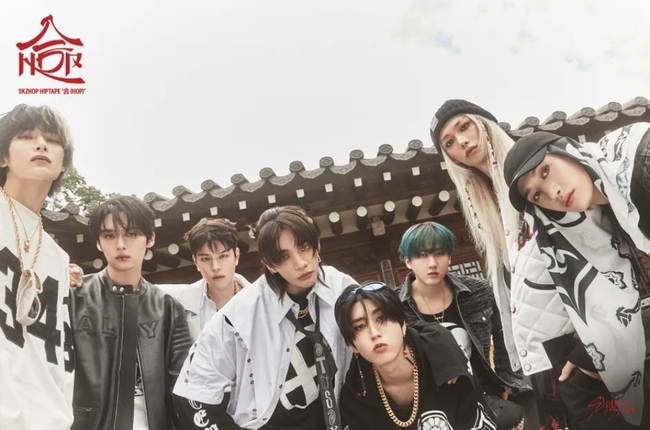 Stray Kids giành quán quân Billboard 200 - Ảnh 1.