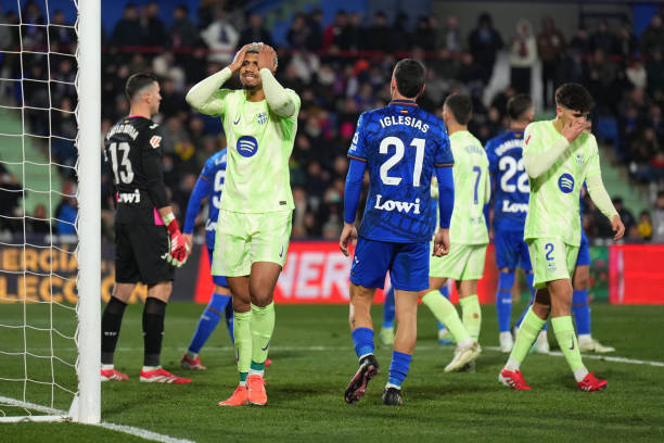 Barca bị chủ nhà Getafe cầm hòa 1-1 ở La Liga