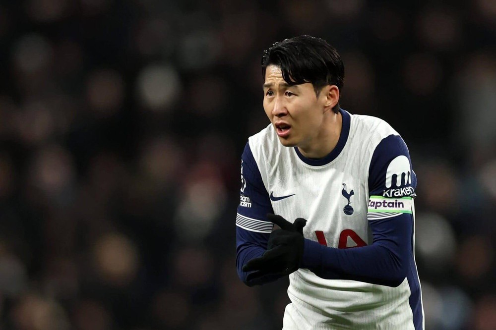 Báo Hàn Quốc sốc trước cách đối xử của Tottenham với Son Heung Min sau 10 năm cống hiến - Ảnh 2.