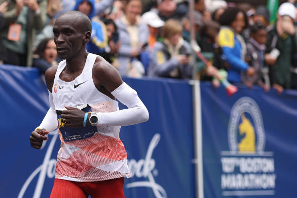 Kipchoge tham dự London Marathon 2025